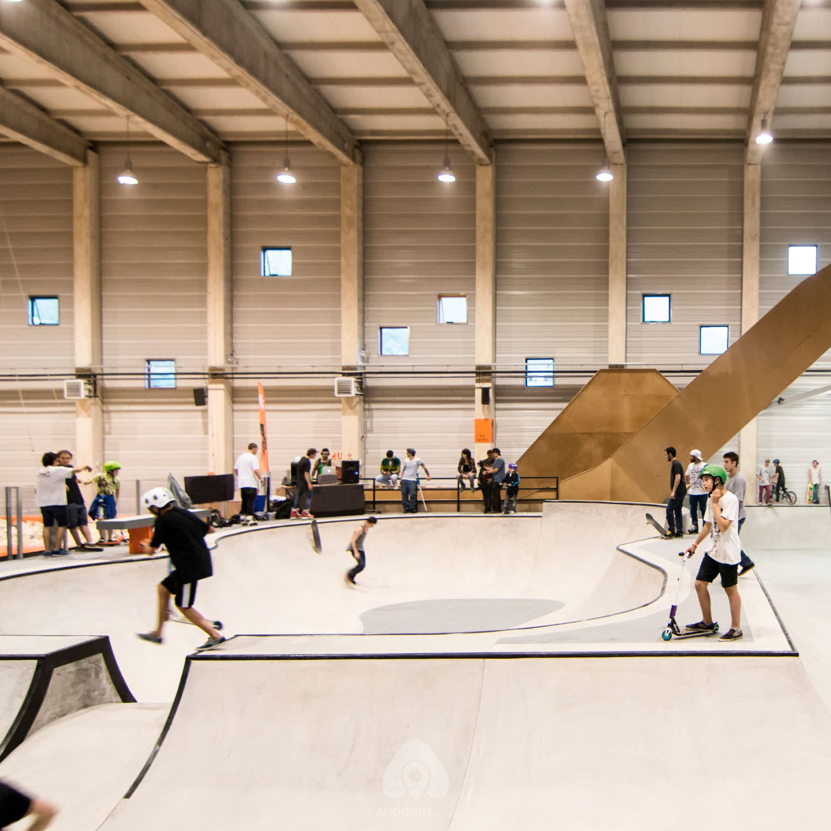 Parques Multiaventura 360º Extrem (Freestyle & Skate Indoor Center)