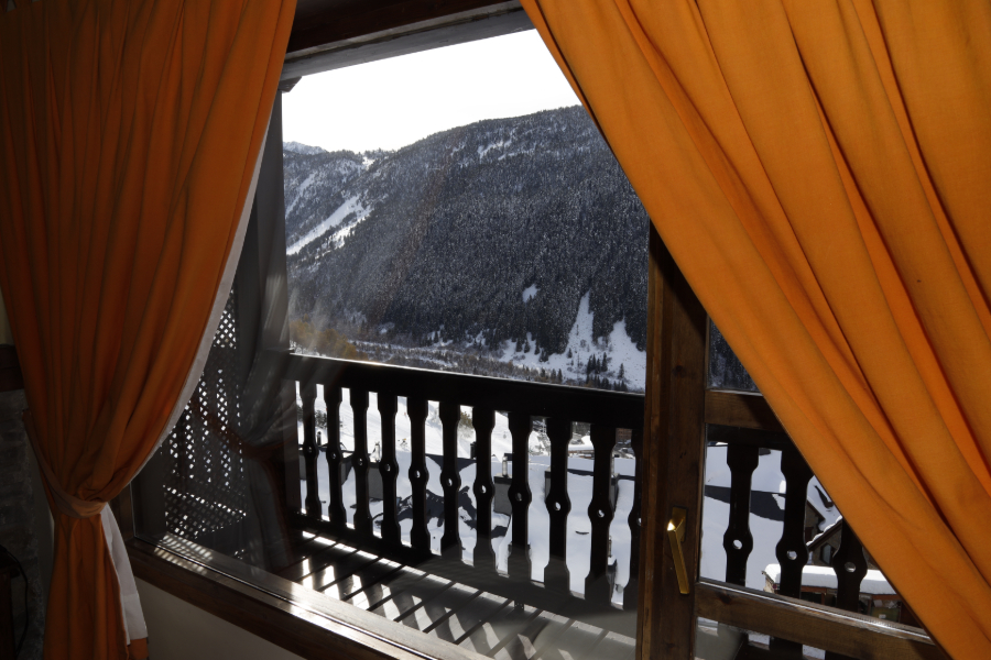 Pleta Nin de Beret - Luxury balcony at Cota 1700