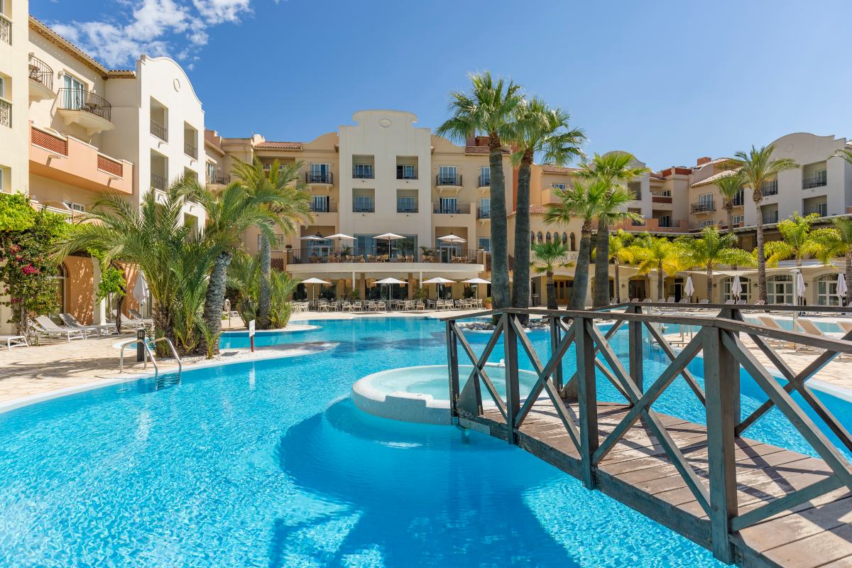 Hotel Denia Marriott La Sella Golf Resort & Spa 5* - Zona de piscina y jacuzzy