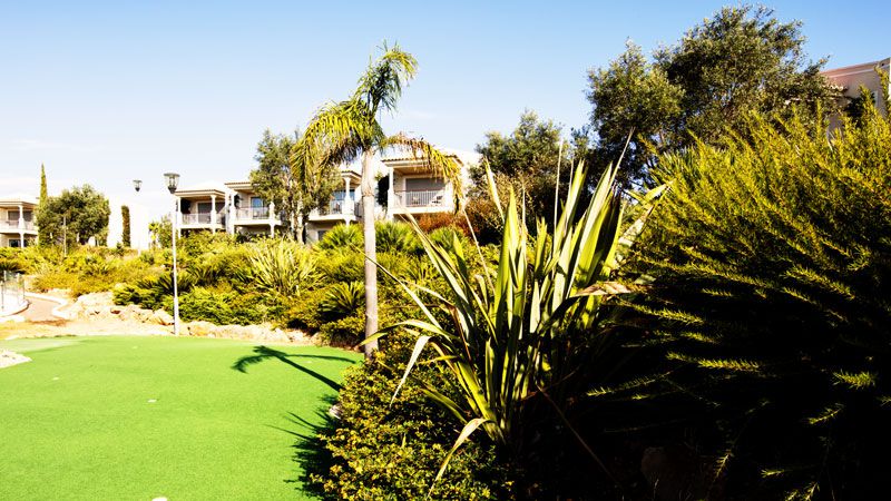 Vale da Lapa Village Resort har en puttinggreen av konstgräs
