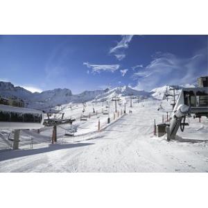 2 Noches APARTAMENTO (MP) + 2 D&#237;as Forfait GRANDVA...