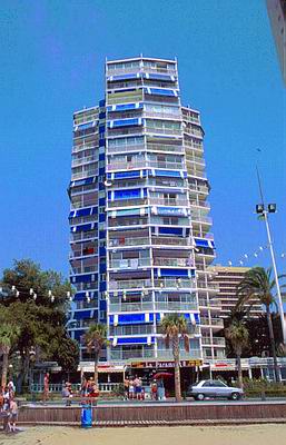 Apartamentos Aptos. Torre Yago