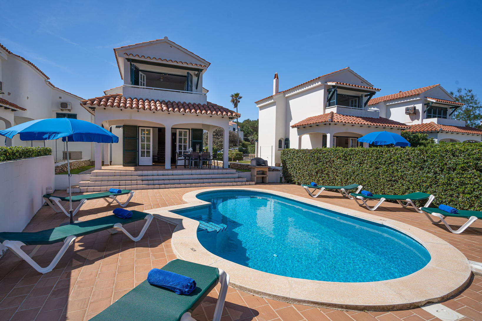 Villa Las Marinas 3 - front view of Villas Las Marinas 3 - Villa with pool - Arenal den Castell - Menorca