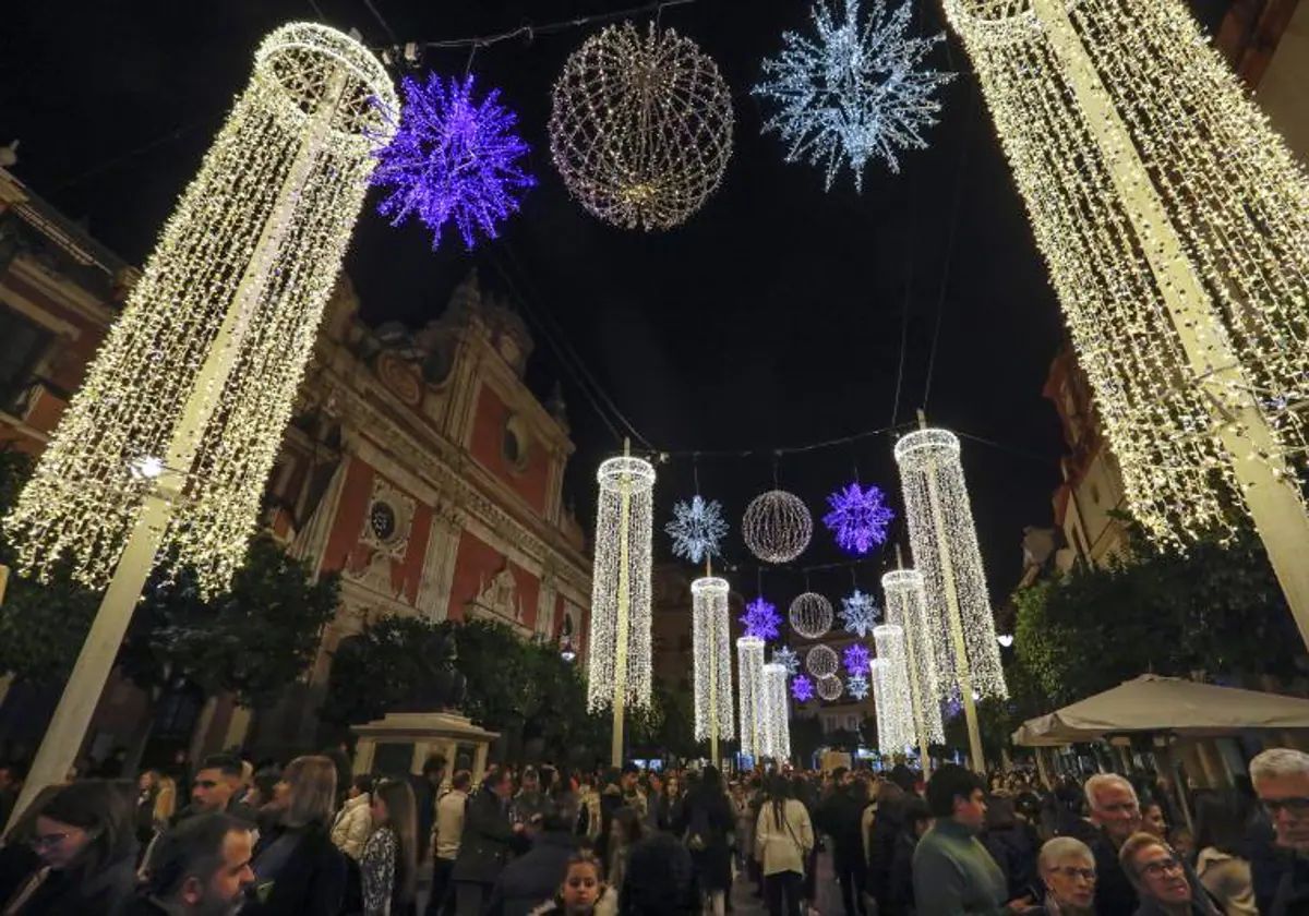 Luces de Navidad de SEVILLA - ¡ Incluye Puente y Navidades !