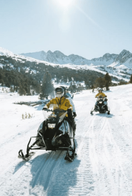MOTOS DE NIEVE EN GRANDVALIRA