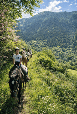PASEO A CABALLO