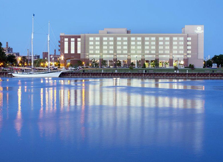 Doubletree Hotel Bay City-Riverfront