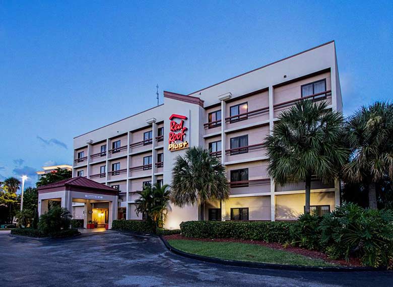 Hotel Red Roof Plus Miami Airport - Hotel Accesible - Miami