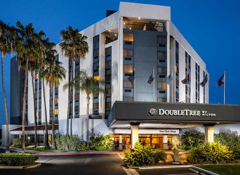 Doubletree By Hilton Hotel Carson