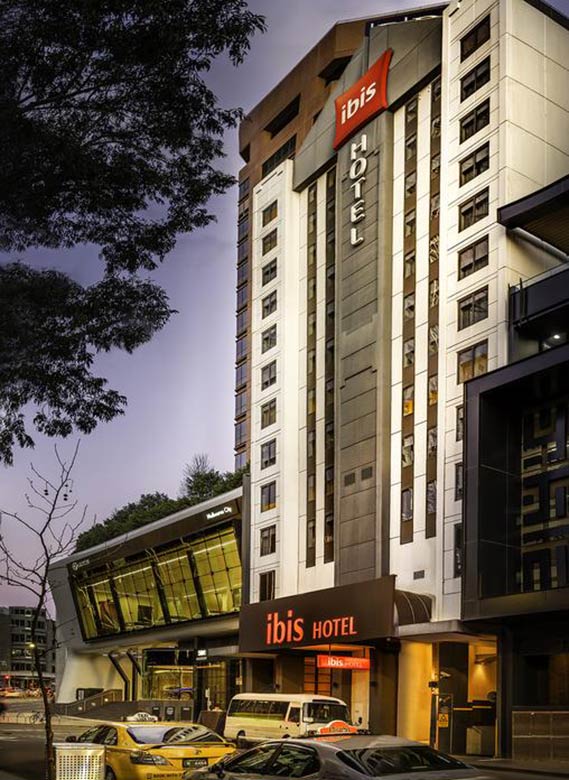 Ibis Melbourne Hotel & Apartments