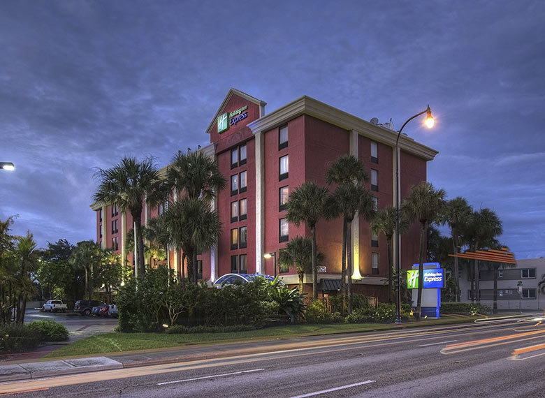Holiday Inn Express Miami-Arpt Ctrl-Miami Springs, an IHG Hotel