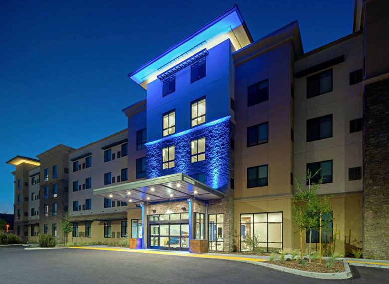 Holiday Inn Express & Suites Valencia - Santa Clarita, an IHG Hotel