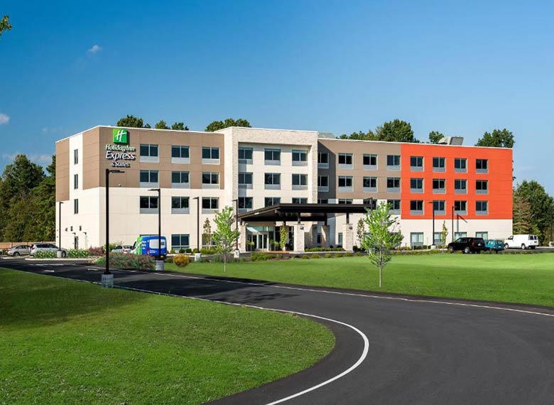 Holiday Inn Express & Suites Queensbury - Lake George Area, an IHG Hotel