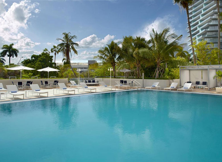 Hotel Courtyard By Marriott Miami Coconut Grove