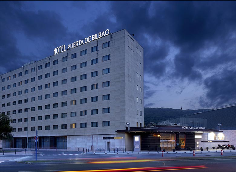 Hotel Puerta De Bilbao - Behindertengerechte Hotel - Barakaldo