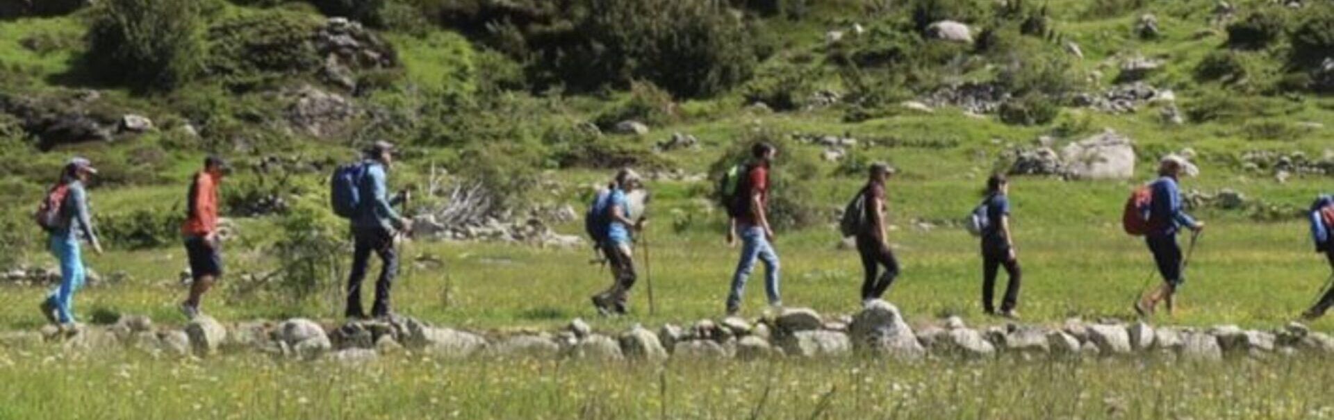SLOW WALKING - Trekkings in the Pyrenees