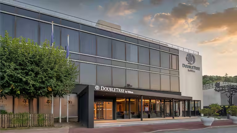 Hotel DoubleTree By Hilton Paris- Bougival