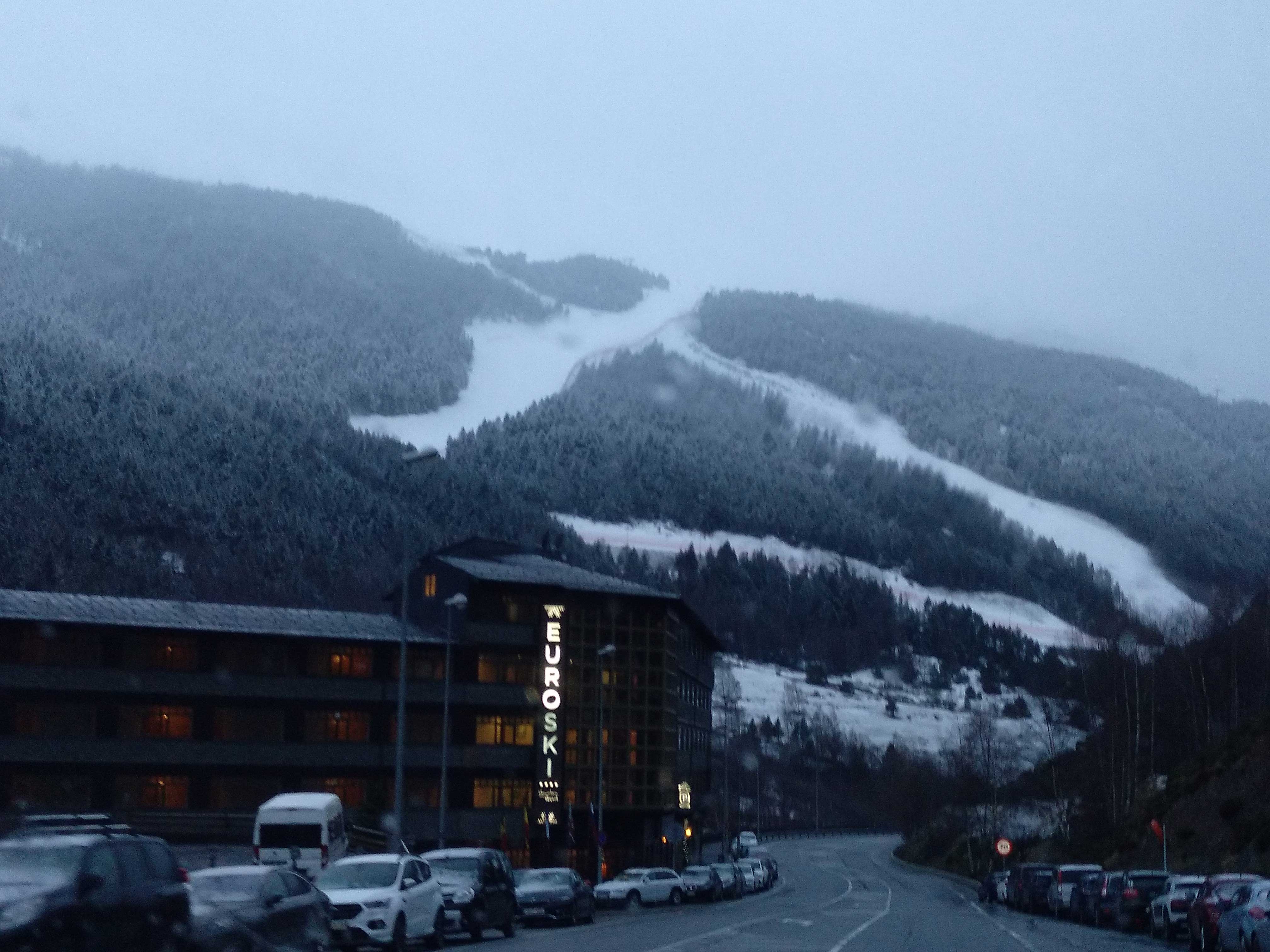 Alojamiento + Forfait Grandvalira 13 Al 17 De Enero