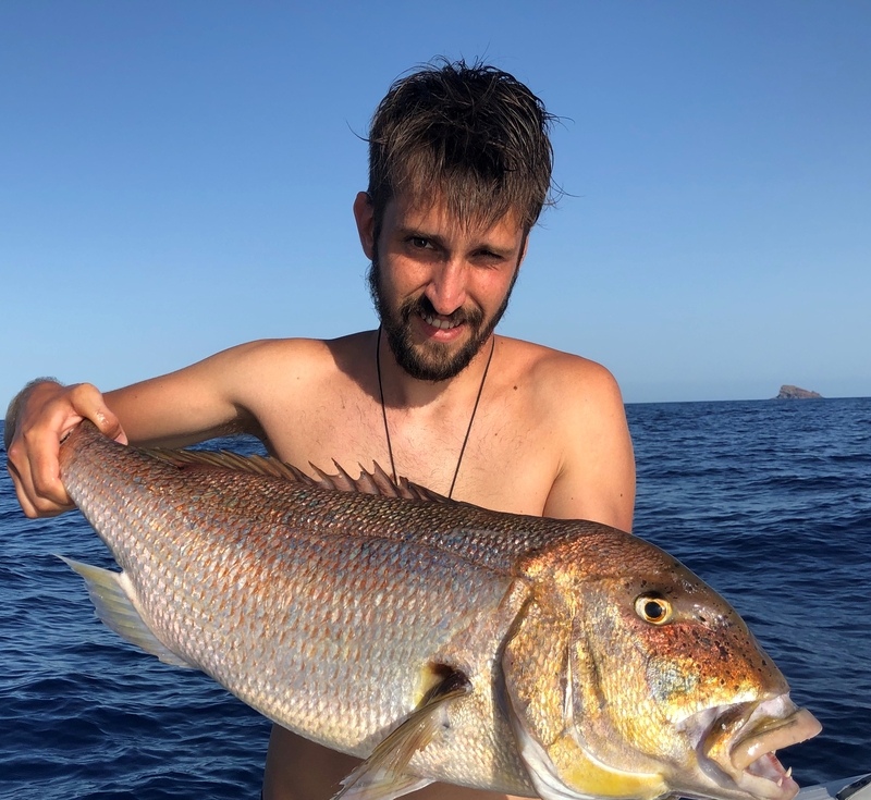 Náutico Y Buceo Chárter Privado De Pesca De Altura
