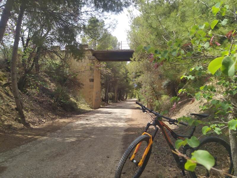 Escapada de la Vía Verde del Nordeste en bike