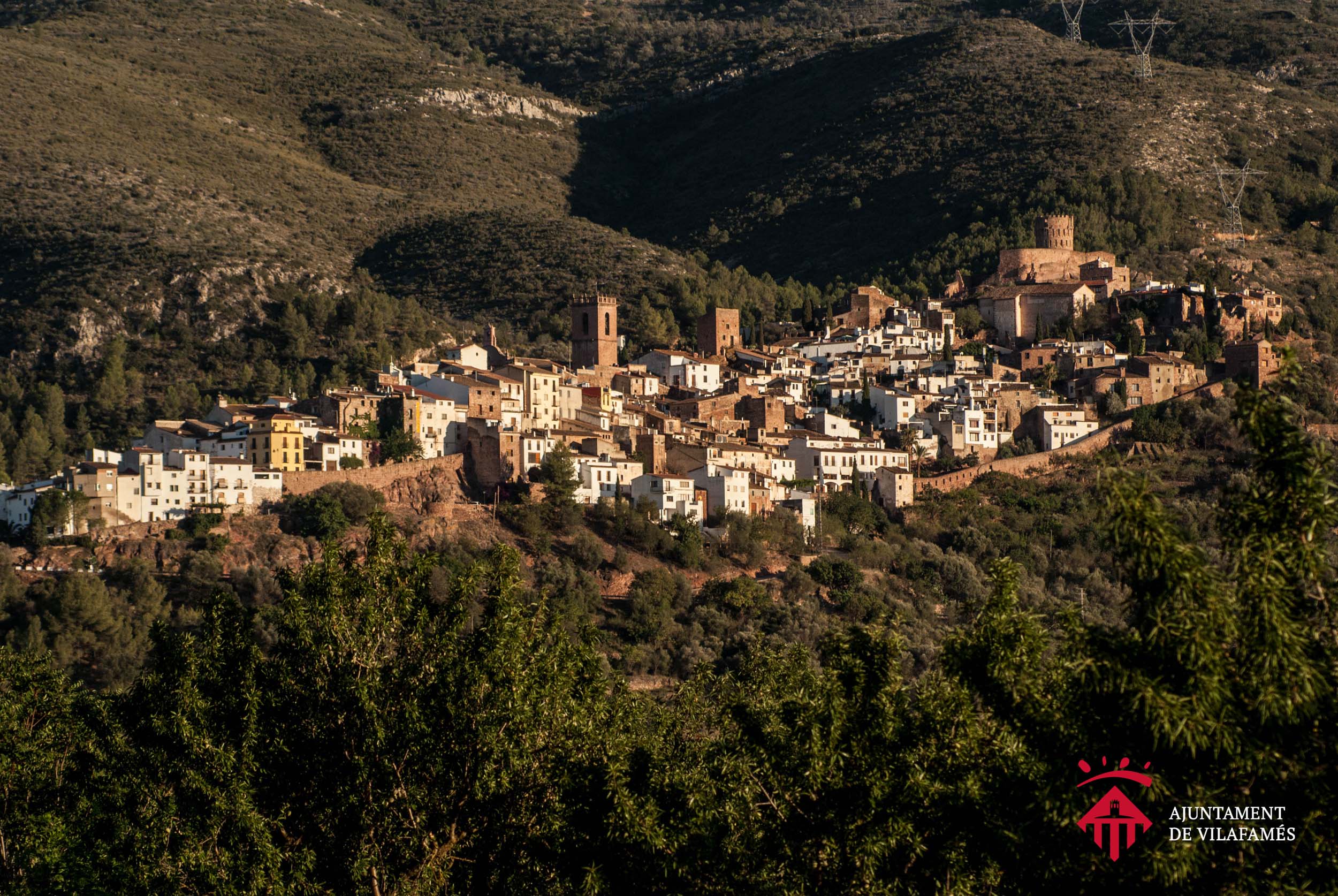 Adventure Getaway Vilafamés Activa: Pedales Y Boulder